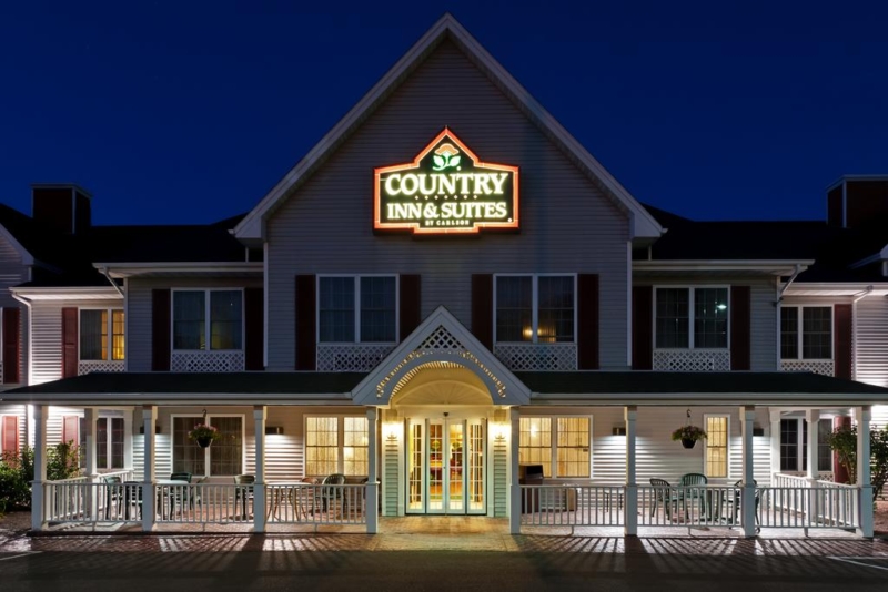Country Inn and Suites Liberty Balloon Company